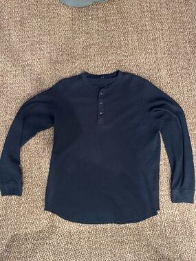 Uniqlo Black Waffle Henley Long-Sleeve Shirt